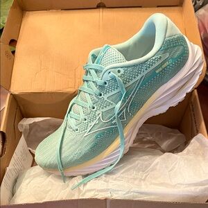 Mizuno Women's Athletic Shoes - Light Blue